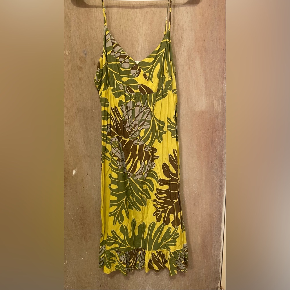 Vintage Manuheali'i dress size medium